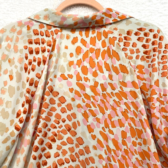CAbi Shirt Womens Medium Orange Go To Blouse Animal Print Button Preppy Classic - Picture 4 of 13